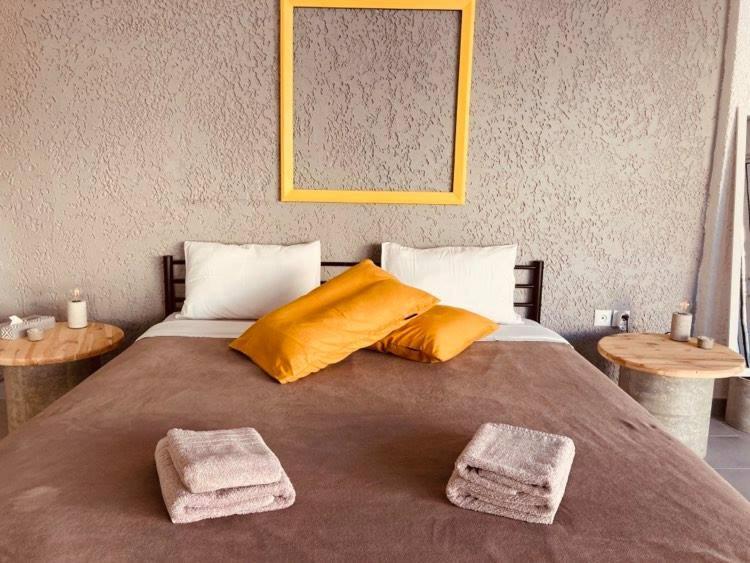 21 Suites Deluxe Stay Near The Airport Markopoulo Mesogaias Bagian luar foto