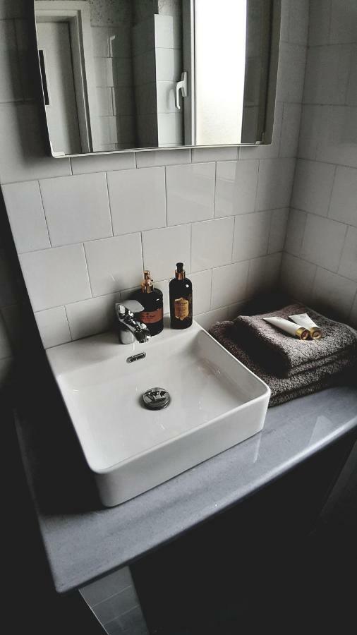 21 Suites Deluxe Stay Near The Airport Markopoulo Mesogaias Bagian luar foto