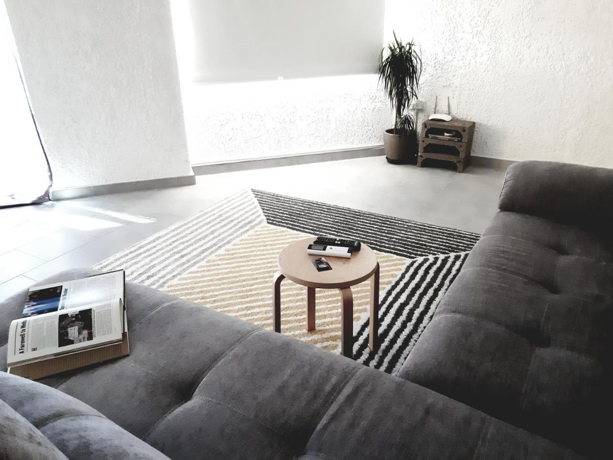 21 Suites Deluxe Stay Near The Airport Markopoulo Mesogaias Bagian luar foto